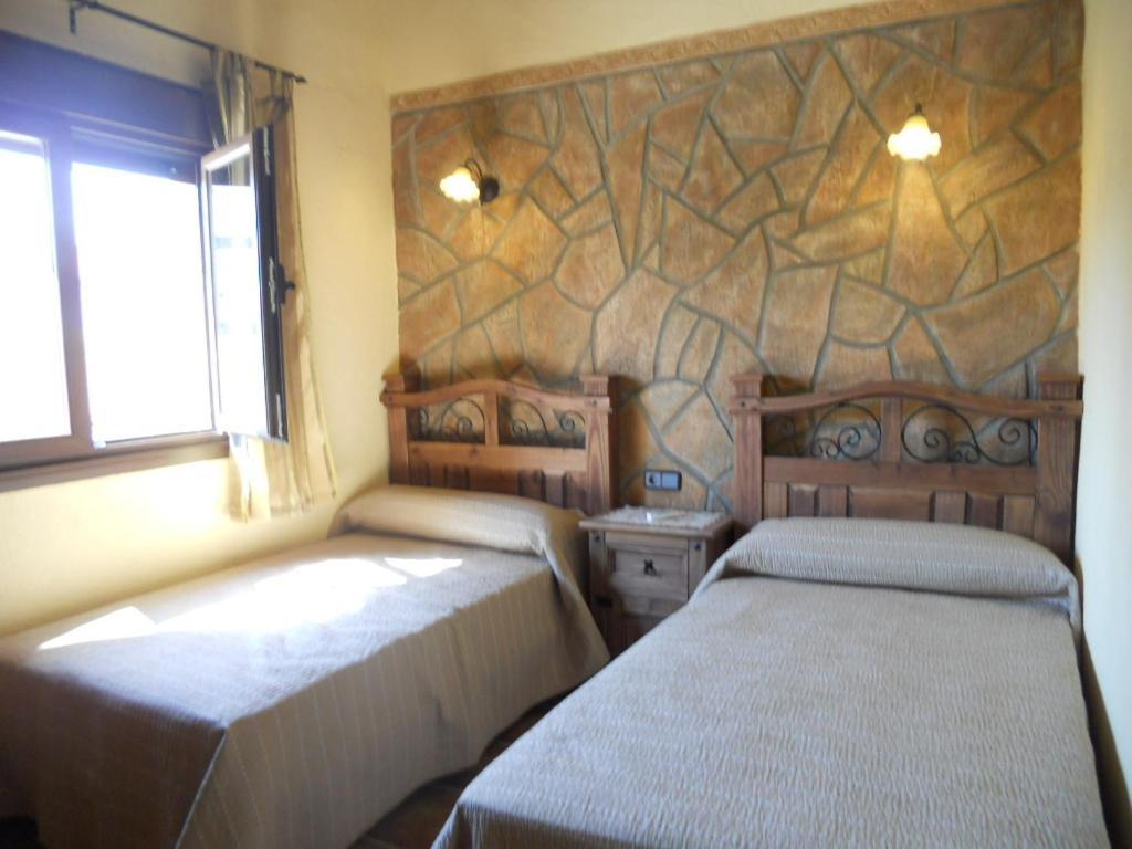 La Cueva Del Lince Guest House Zarza De Granadilla Cameră foto